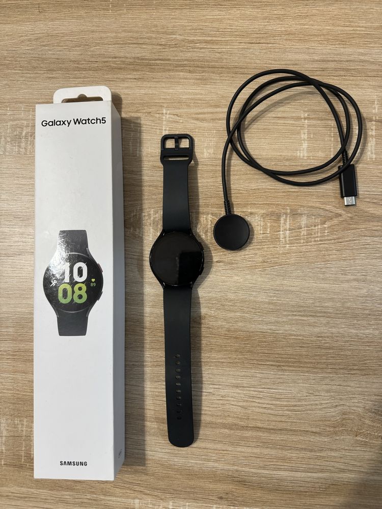 Samsung Galaxy Watch5 44m BT + 1 an garantie