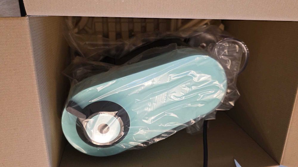 Vând: Expresor Nespresso Vertuo Pop GCV2-EU-AQ-NE (Nou)