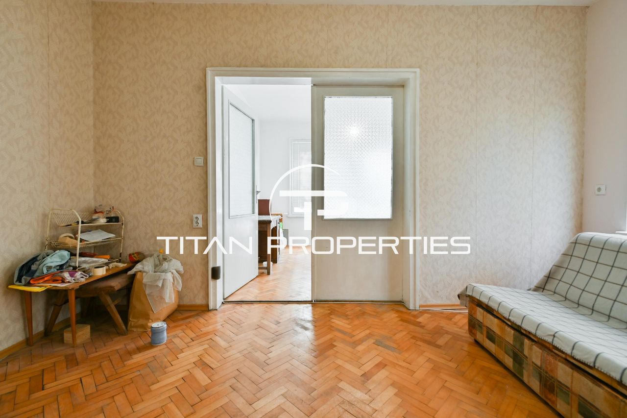 Дава се под наем Етаж от къща в София, Зона Б-19 - 89 кв.м за 400 € - Снимка #5
