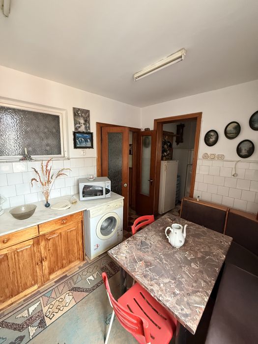 Apartament spatios de 4 camere