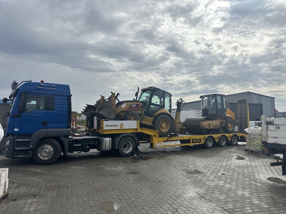 Inchiriez cilindru compactor