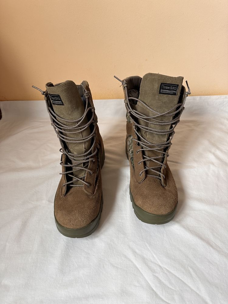 Bocanci combat,tactici,gore-tex,Treksta,marime 43