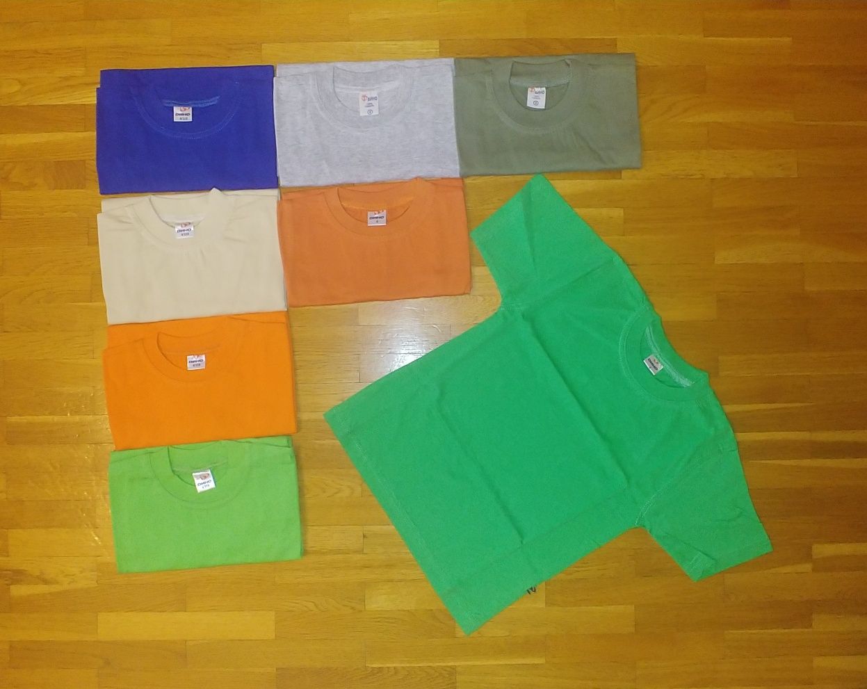 Осем цвята нови тениски, р.110