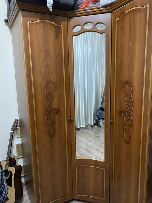 Шкаф для одежды в отличном состоянии