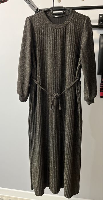 Свободное вечернее платье, размер 50–52 — идеальное для торжества