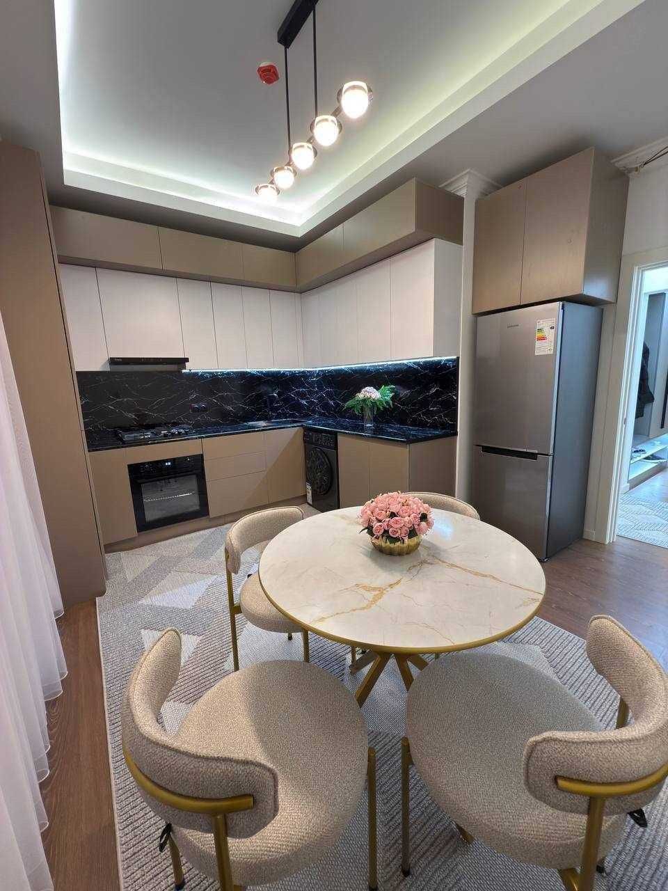 ЖК НУР Алайский базар 3 комнаты 70м2