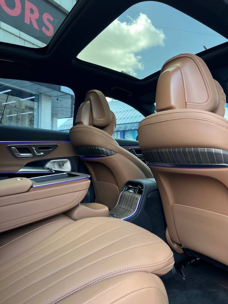 Mercedes-Benz E300 W214