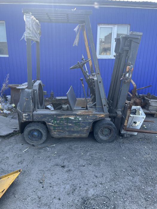 Вилочный погрузчик