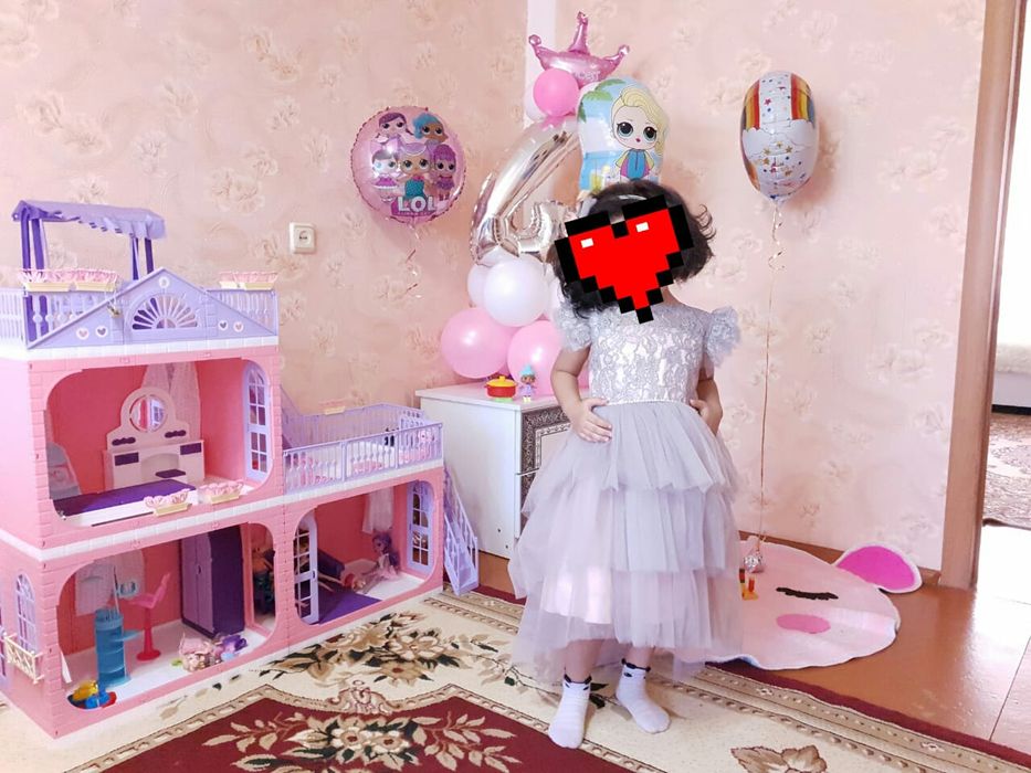 Продам очень красиво платье на 4 года