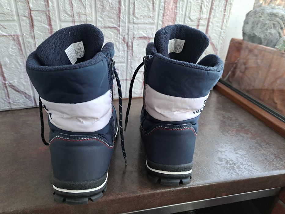детски ботуши,зимни обувки,боти,апрески,Tommy Hilfiger ном36 за момче,