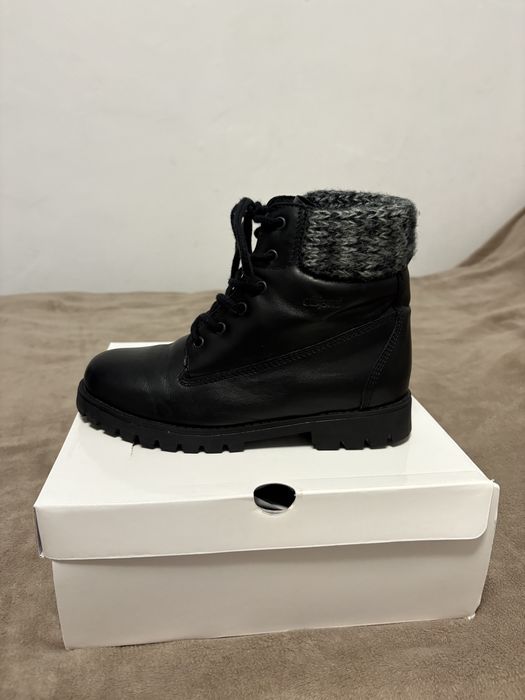 Ghete din piele naturala