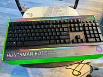 Повредена Razer Huntsman Elite
