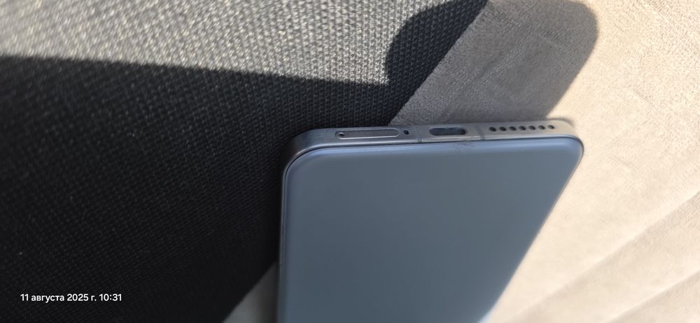 Xiaomi 14 pro titan
