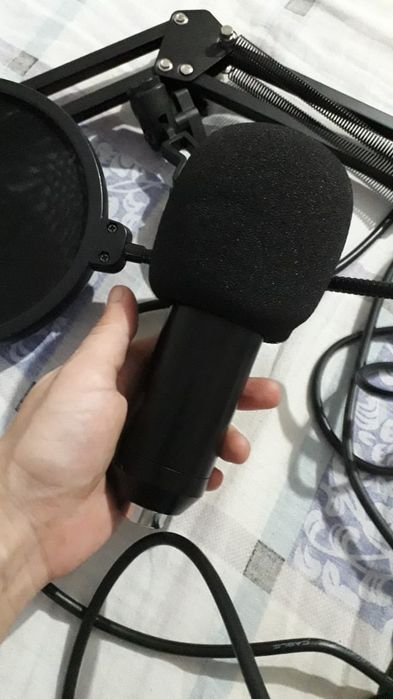 Продам микрофон  срочно