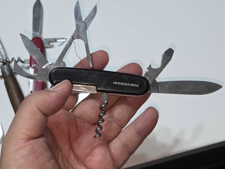 Lot vintage de 8 bricege 9