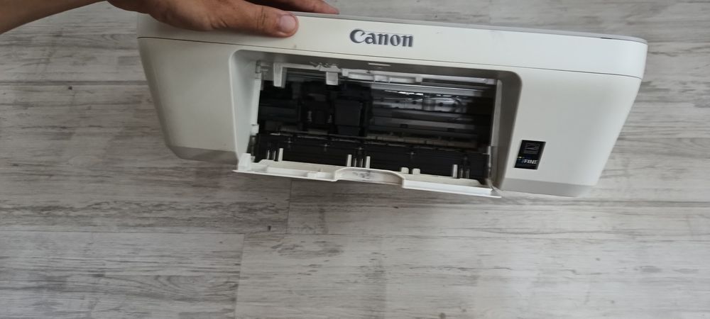 Imprimantă Canon PIXMA MG2450 - funcțională