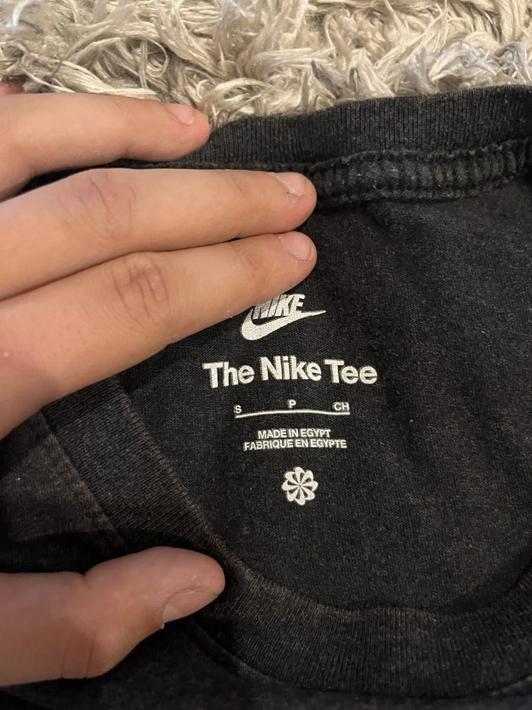 Tricou the nike tee marimea S