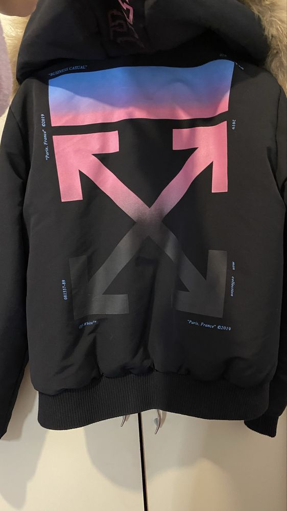 Geaca ,, Off white,, unisex (am atasat masuratori)