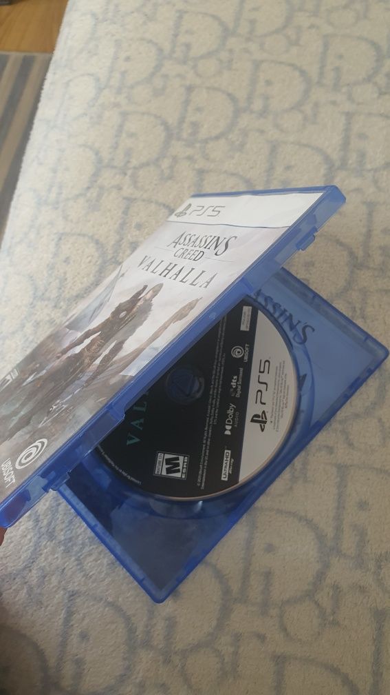 Vând Playstation 5 Fat Ps5 825 Gb Disk Edition ,ediția disc ,citiți de