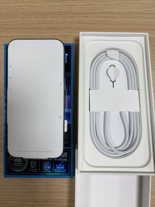 iPhone 16 la cutie, NOU, neactivat