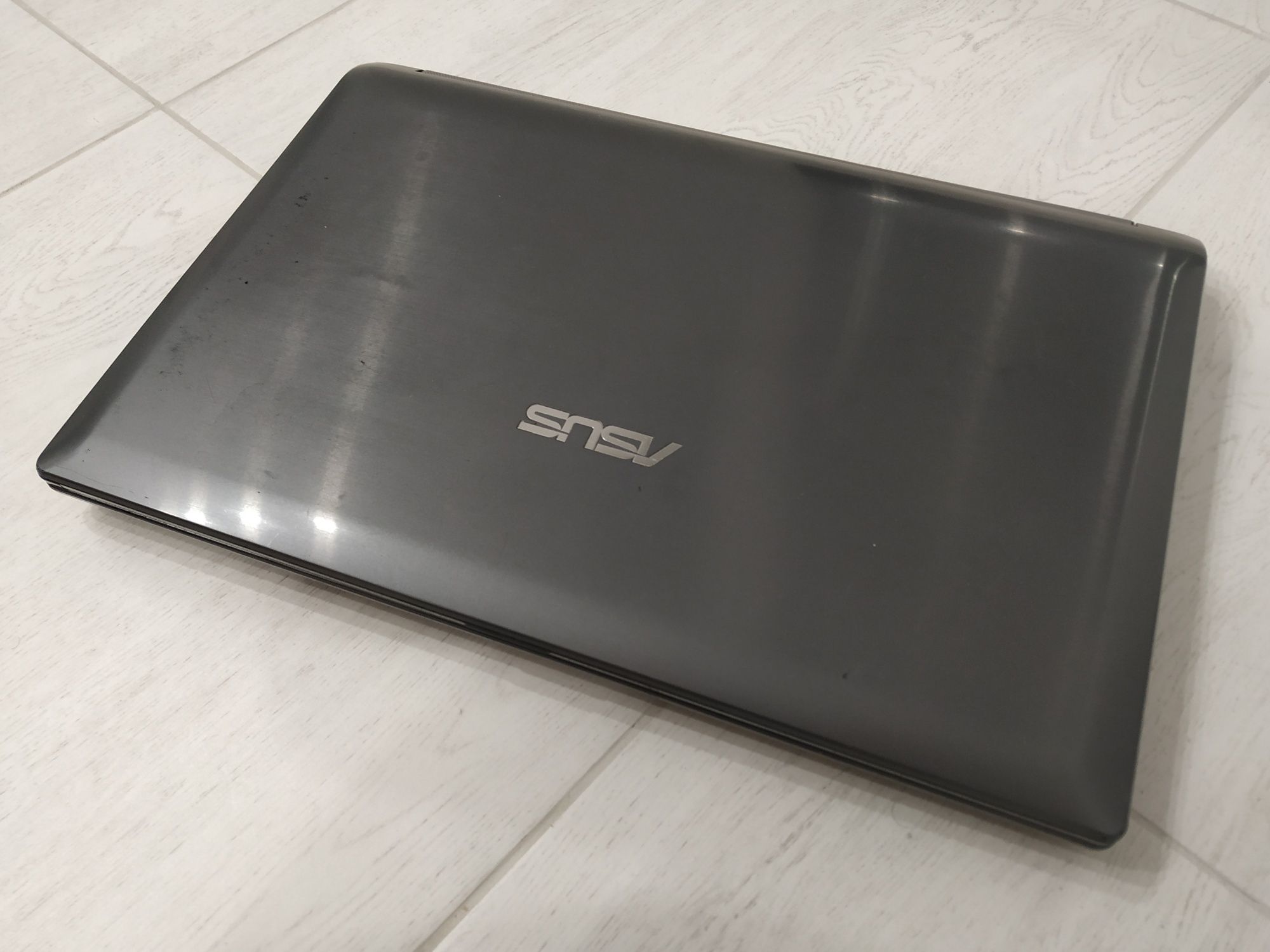 Ноутбук Asus n53s gt 540m