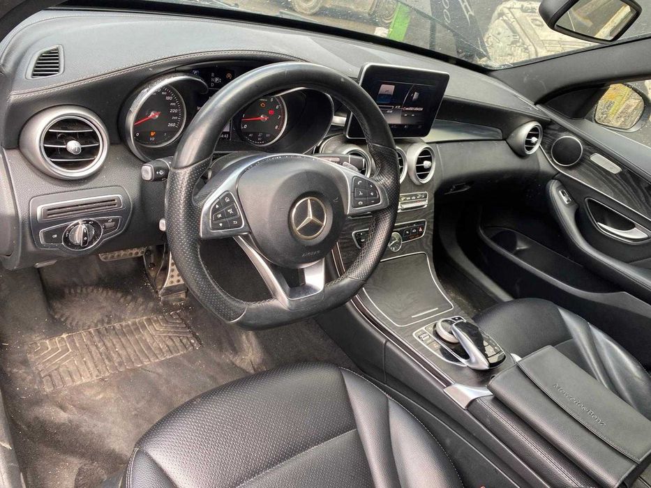 Dezmembrez mercedes c class w205 AMG/far ils/panoramic/capota/bara/