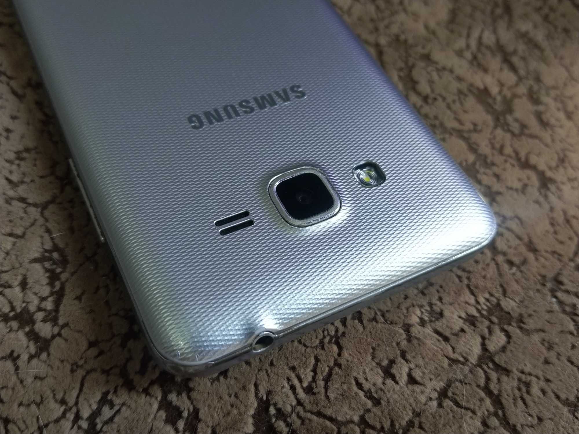 Смартфон Samsung j2 Prime