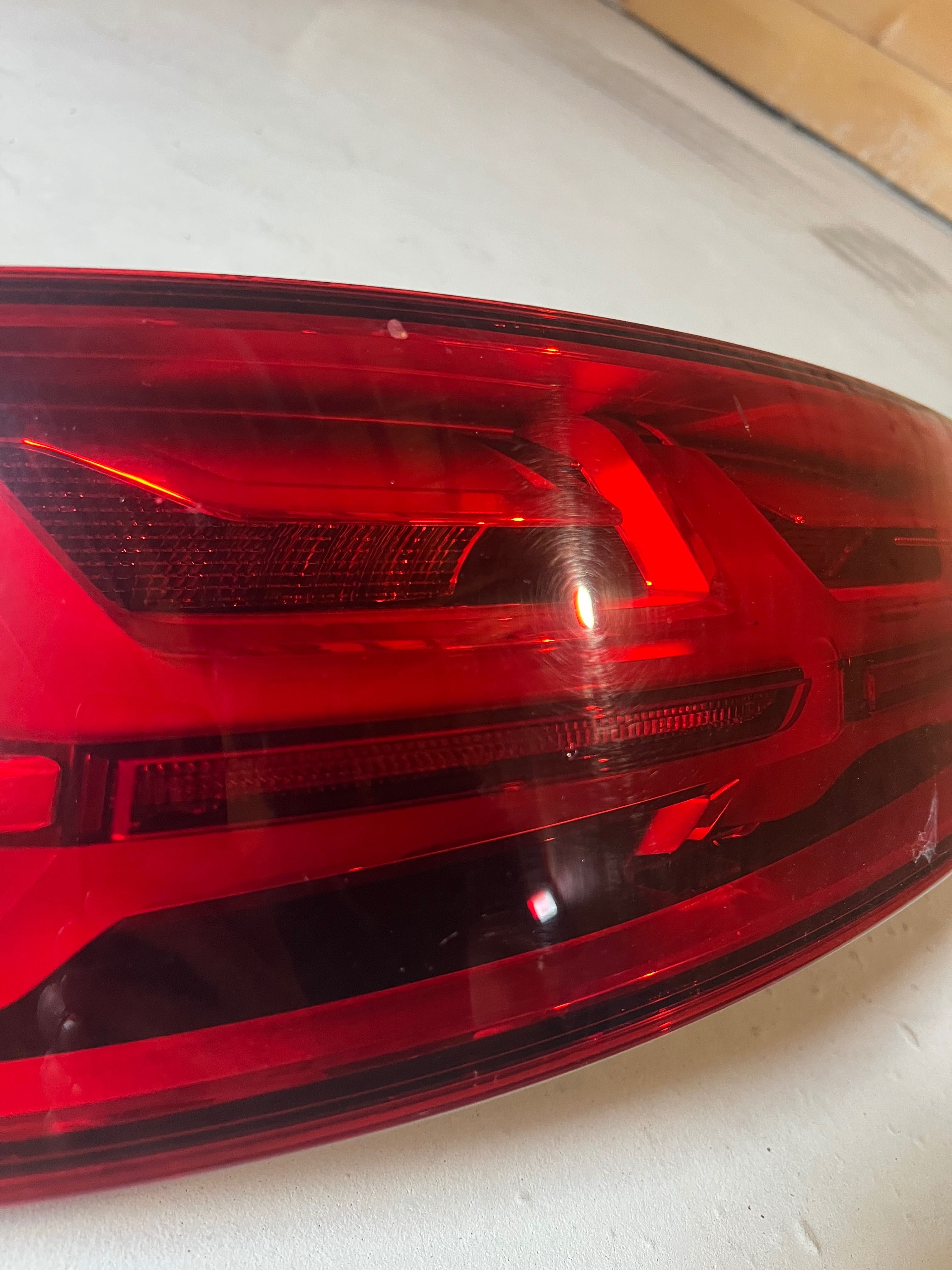 Ляв стоп Audi Q7 от 2016 до 2019, амееика
