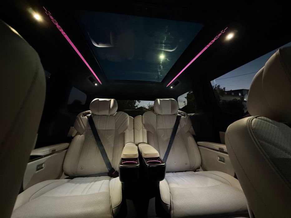 Zeekr 009 sotiladi yengil yil aksiyasi