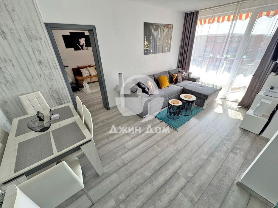 Продава се Двустаен апартамент в к.к. Слънчев бряг - 57 кв.м за 1290 €/кв.м - Снимка #3