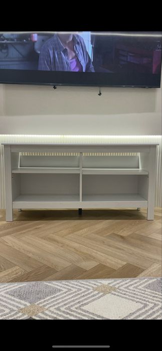 ТВ тумба Икеа в отличном состоянии