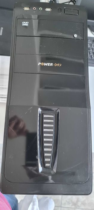 Офис компютри и монитори