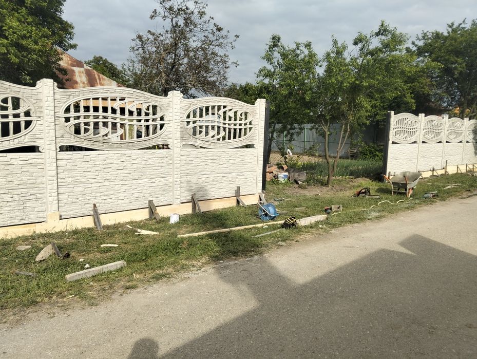 Gard din placi de beton