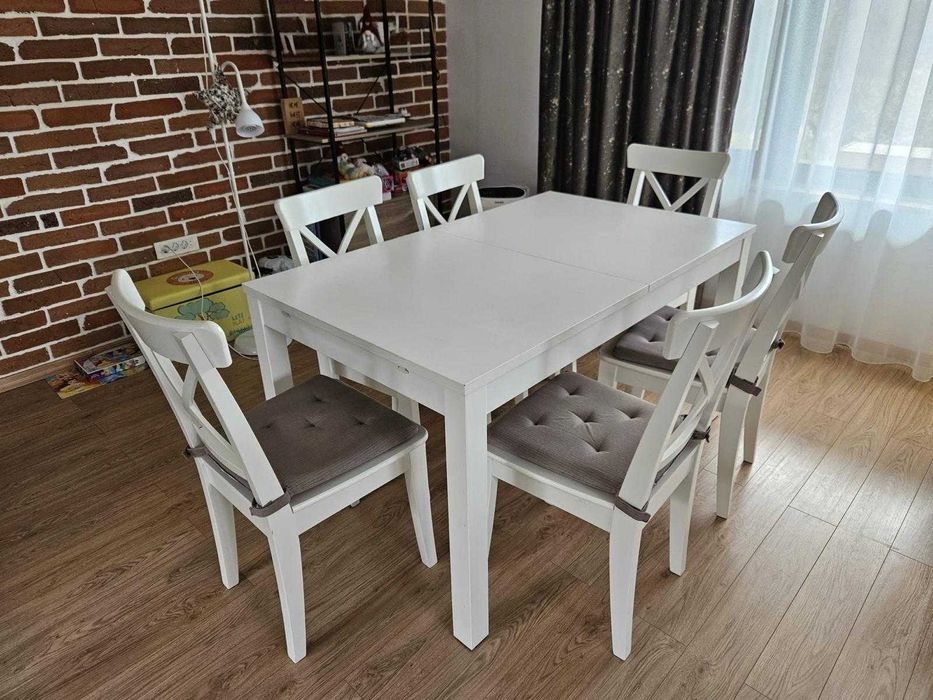 Masa extensibila cu 6 scaune