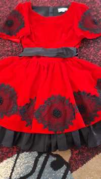 Платье вечерные красный бархот