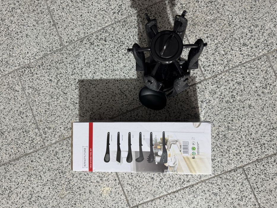 Setul de ustensile de bucătărie Royalty Line RL-U05