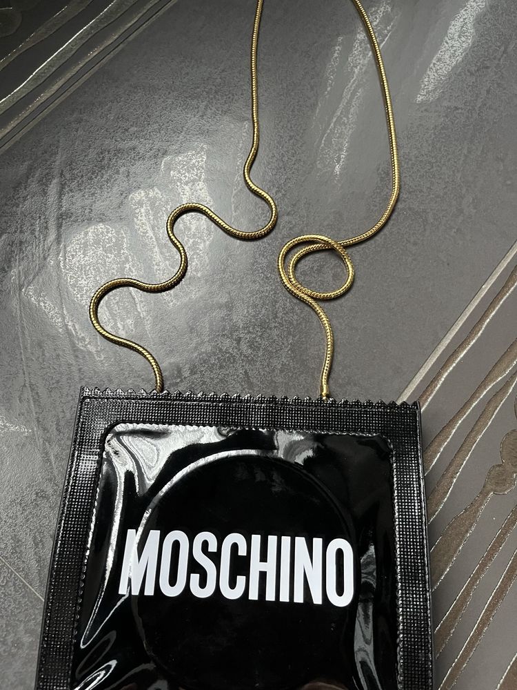 Оригинална чанта Moschino