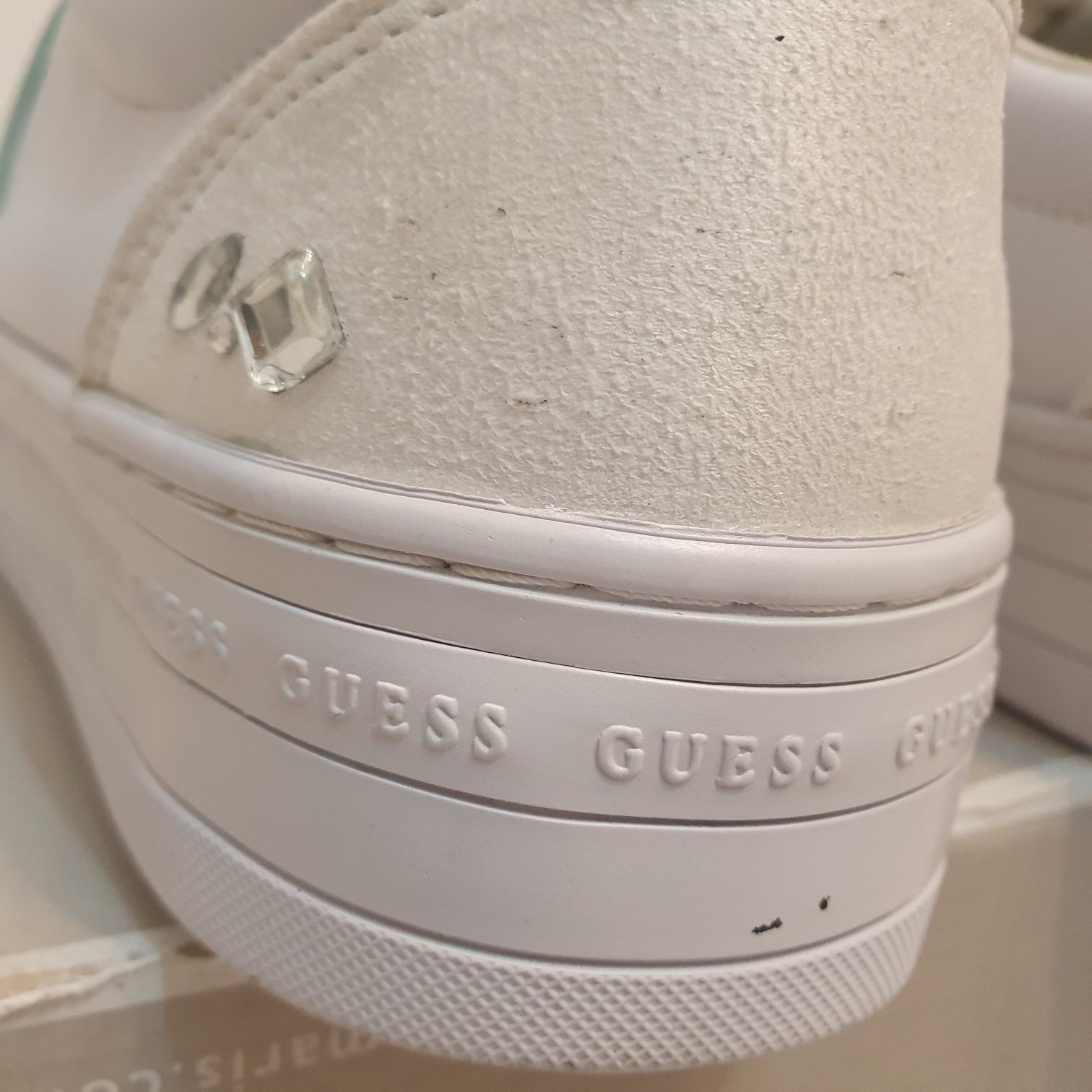 Pantofi sport Guess masura 37