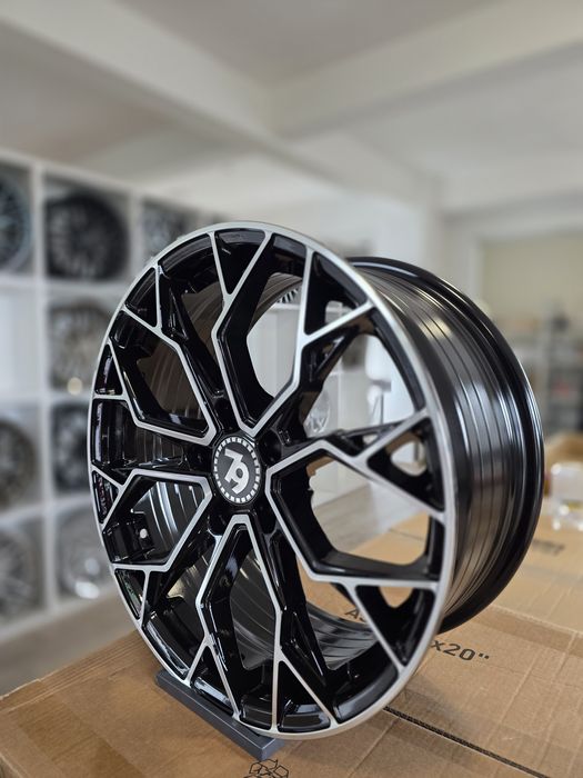 Jante noi R18 pt Audi A3 A4 A5 A6 A7 Mercedes E C CLA Volkswagen Bmw