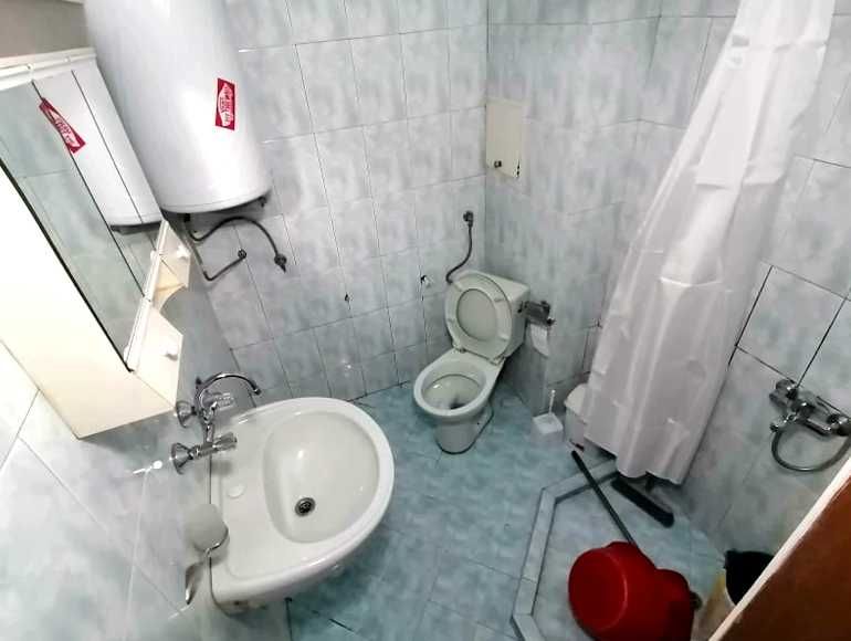 Дава се под наем Двустаен апартамент в Бургас, Лазур - 60 кв.м за 255 € - Снимка #5