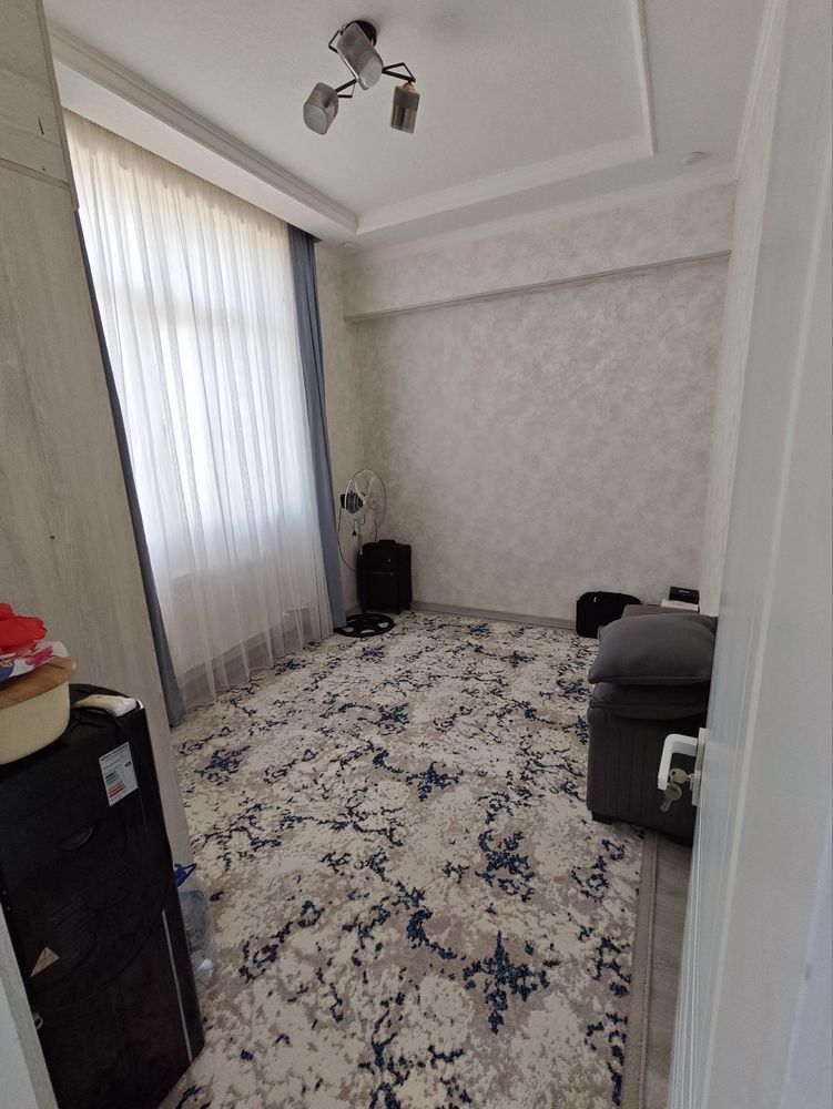 Новостройкада 91м2 уй сотилади. Янгиобод Туйхонаси