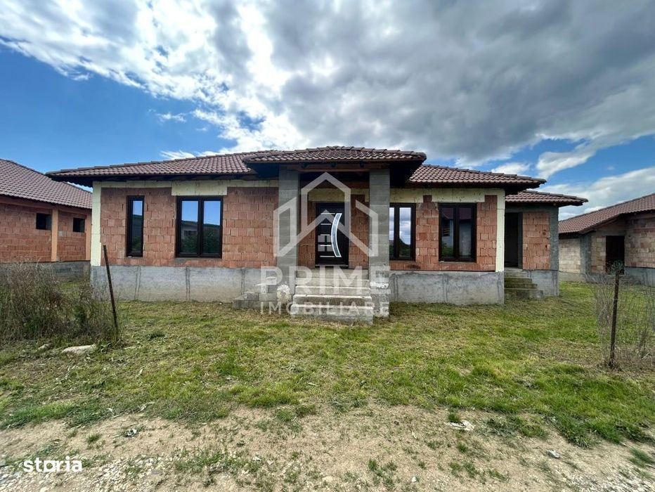 Casa individuala la gri, 4 camere, Sard