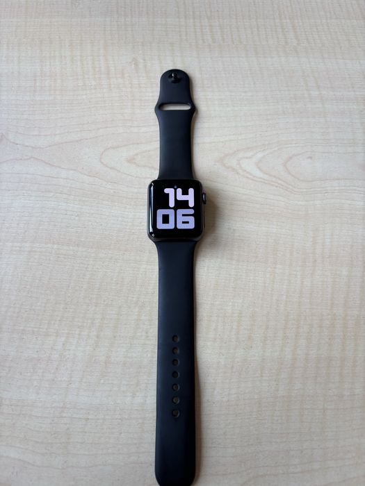 Продам apple watch 3 series