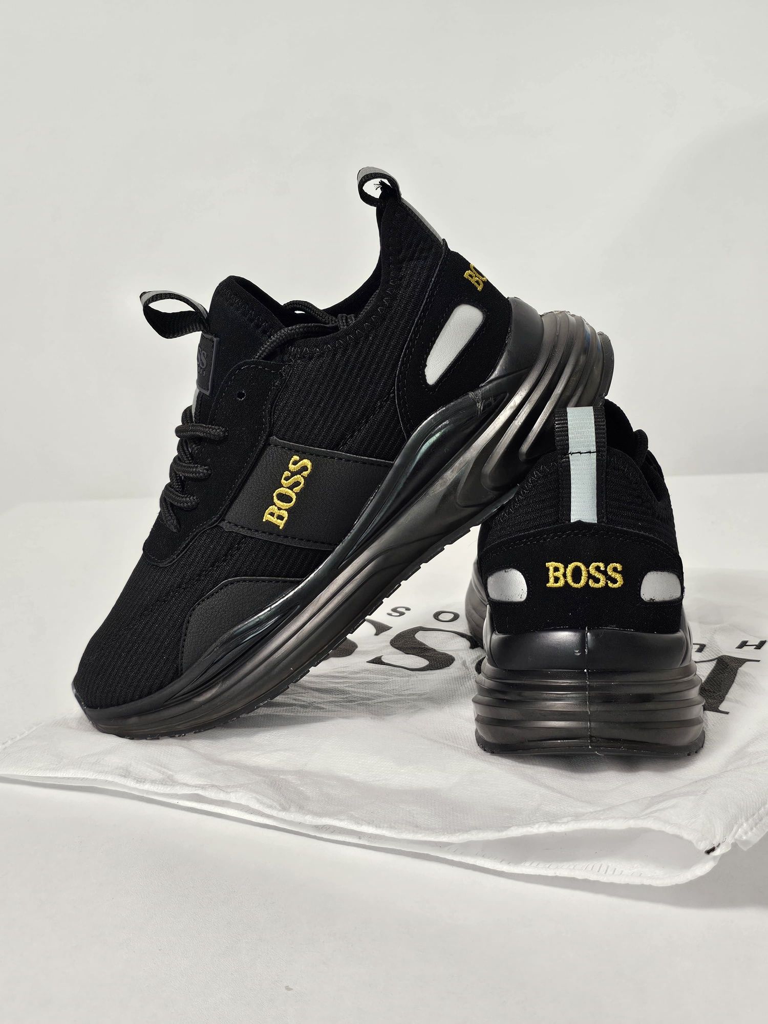 Adidași Hugo boss