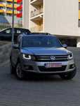 VW Tiguan 2.0 TDI 4Motion DSG, Panoramic, Webasto, Bi-Xenon, Istoric