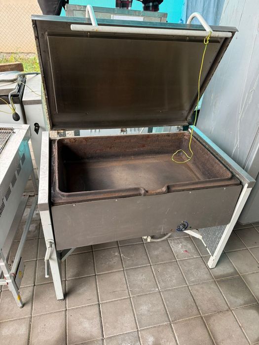 Сковорода электрическая и плита электрическая 4х камфорная.