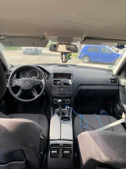 Mercedes Benz C220