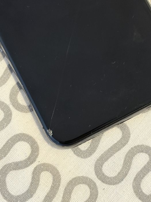 iPhone X, 64Gb, neverlocked, ecran crapat, functioneaza perfect