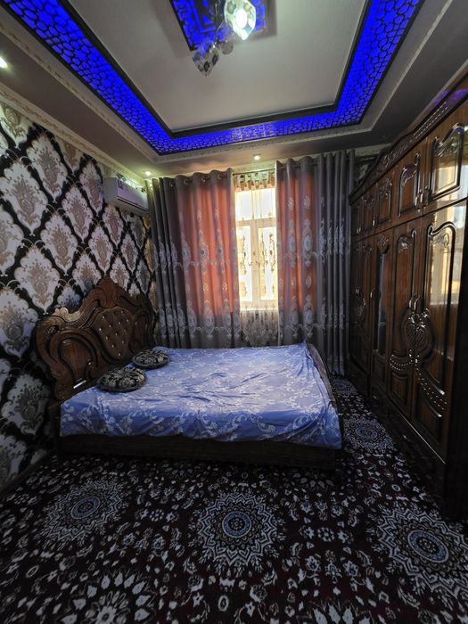 Rudakiy buyuk humo 3 xona 2 etaj