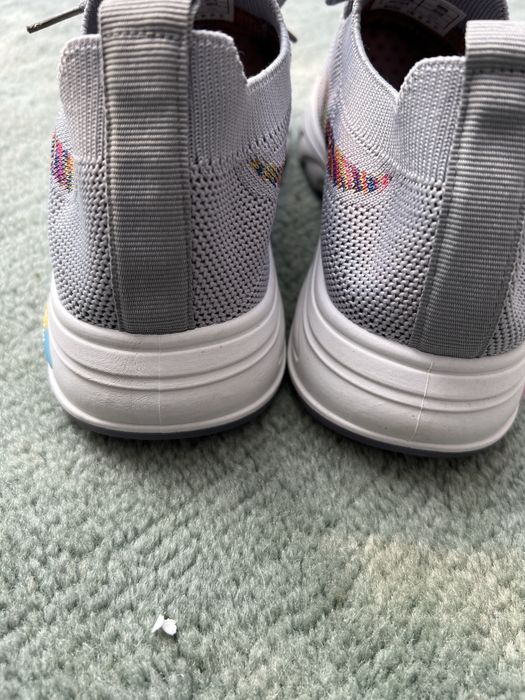 Маратонки детски 37 силиконова подметка